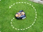 Robot tondeuse sans câble périmétrique pour petites pelouses jusqu’à 150 m²