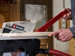 Scie à onglet combinée avec table supérieure 254 mm 2000 W